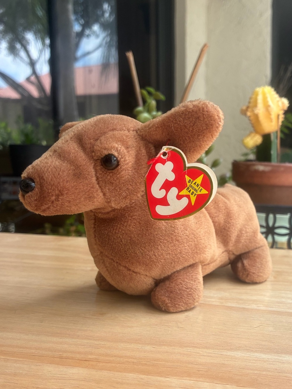Vintage Ty Beanie Baby "Weenie" the Dachshund Dog (1995) w/ Original Hang Tag